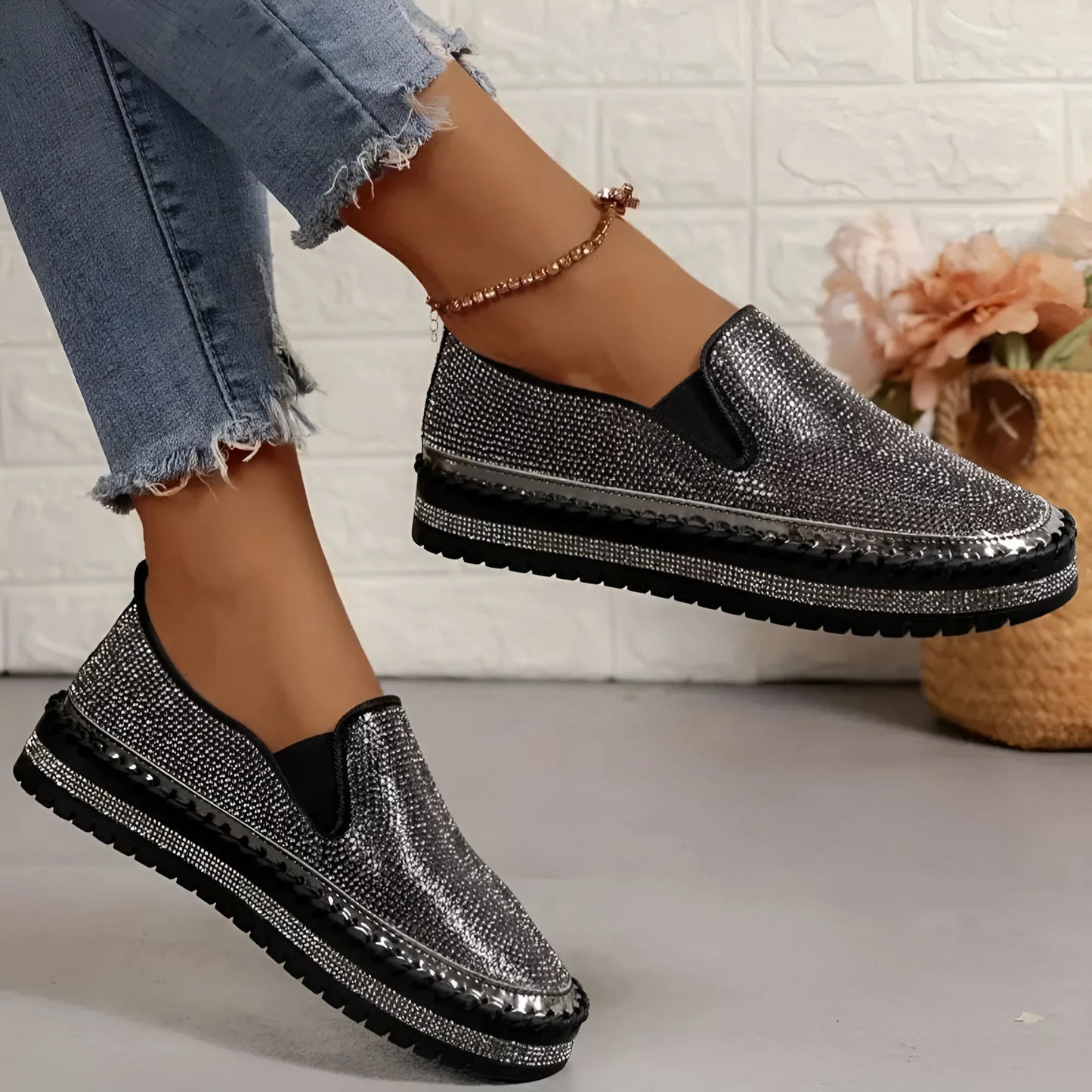 Marcelline – Trampki typu slip-on z platformą ze strasami