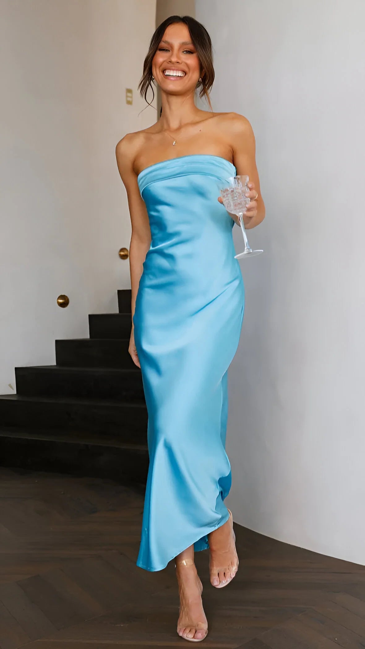 Aveline - Elegancka jedwabna sukienka z odkrytymi plecami
