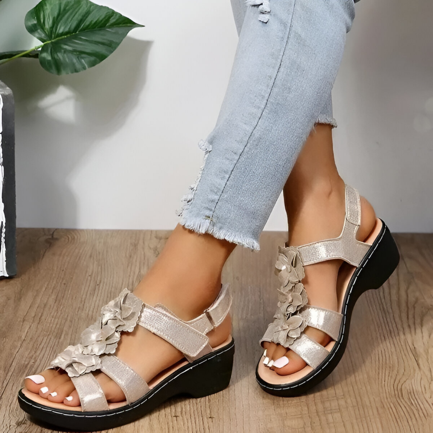 AGATHA - RETRO CHARM I ORTOPEDYCZNE SANDAŁY NA KOTURNIE