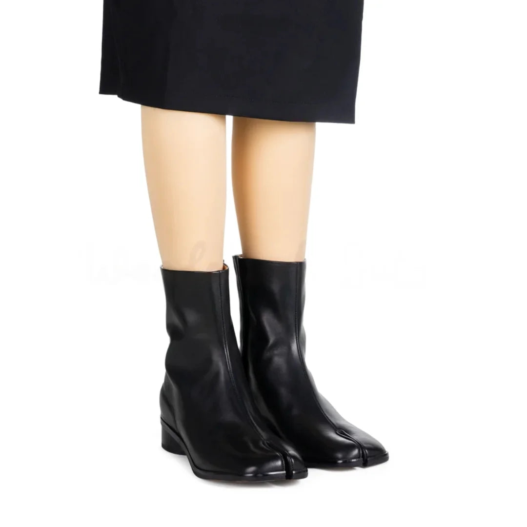 Skórzane buty z rozciętymi palcami Clémentine