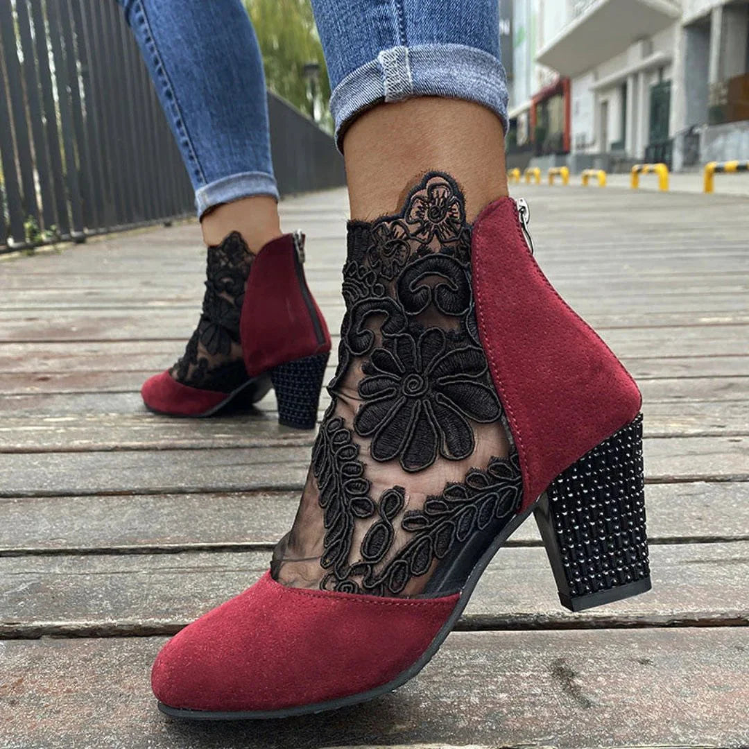 Buty Violetta Lace Panel Block Heel