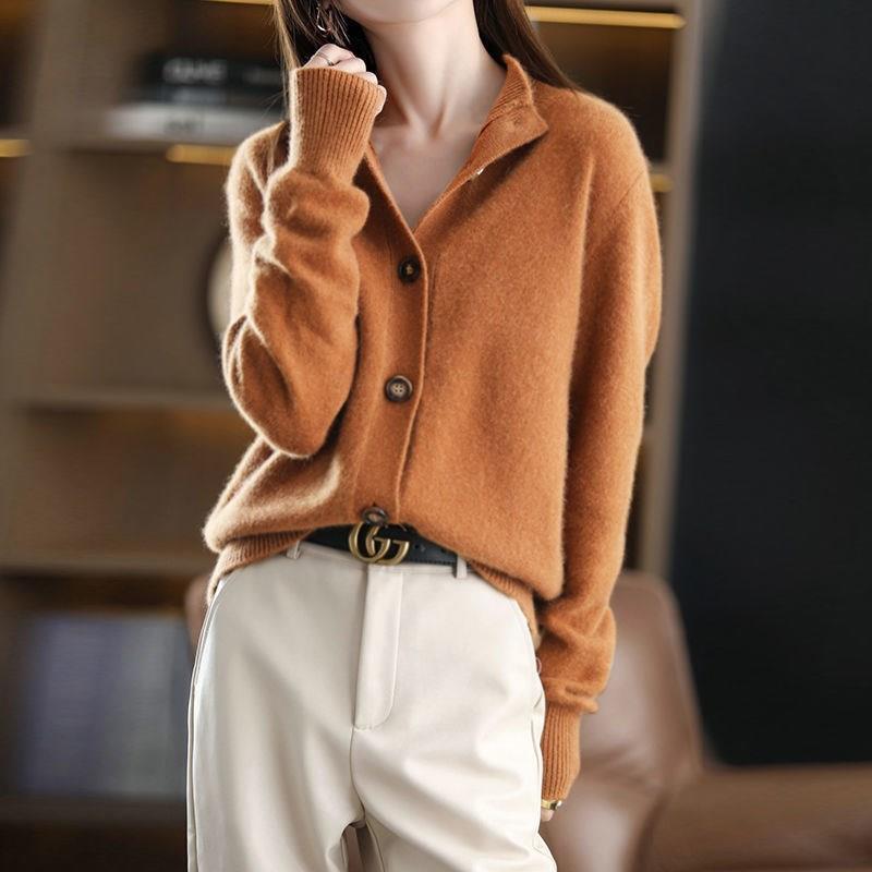 Elin – Elegancki sweter zapinany na guziki