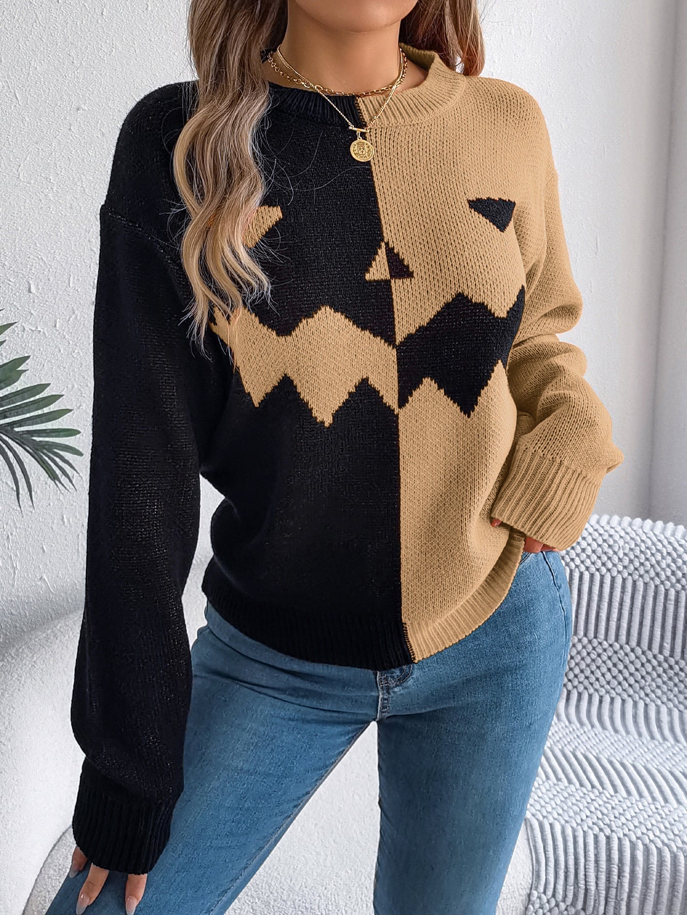 Arvid – Kontrastowy sweter typu pullover na Halloween dla kobiet
