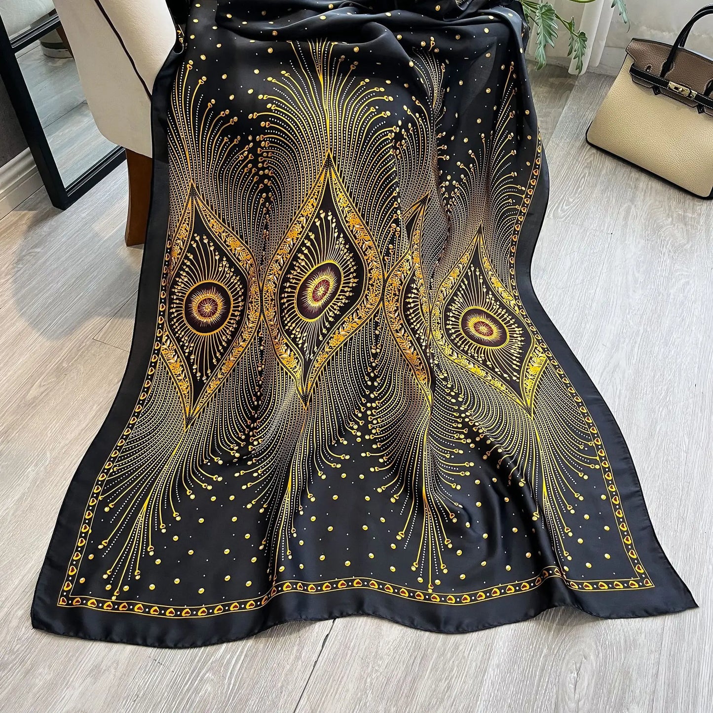Celine - Luksusowy szalik z satyny jedwabnej Peacock Design