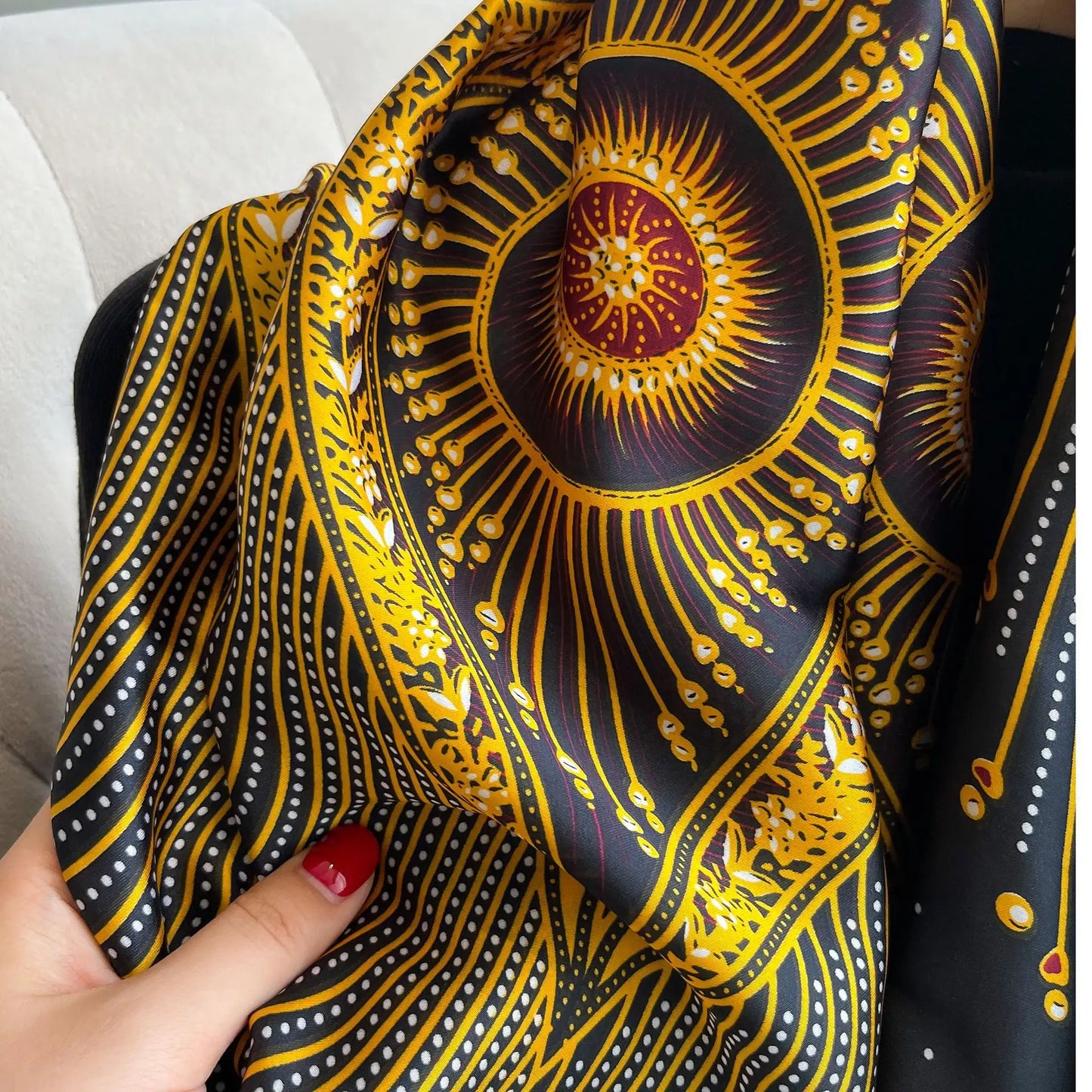Celine - Luksusowy szalik z satyny jedwabnej Peacock Design