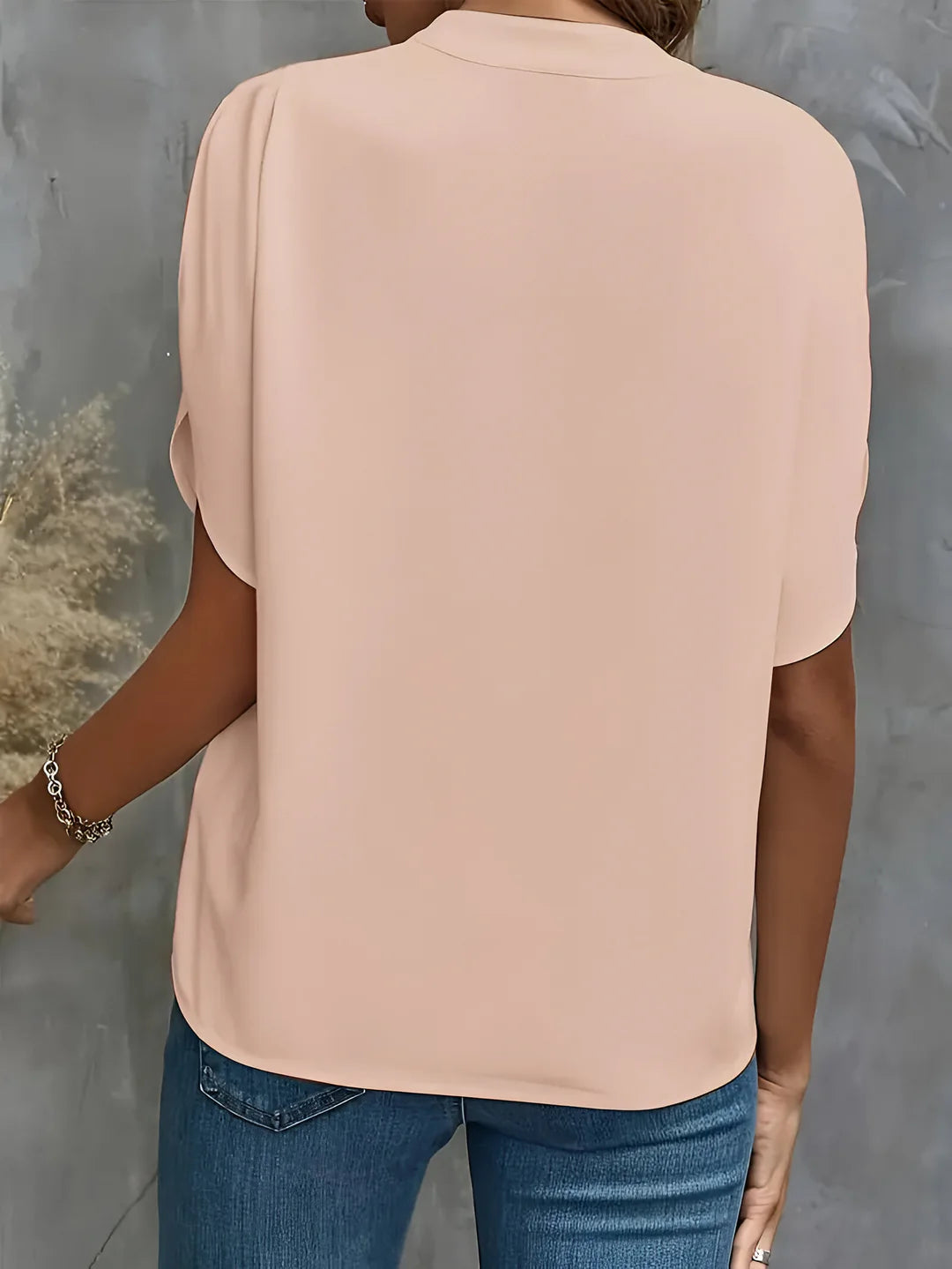 LIEKE - ELEGANCKA BLUZKA Z WYCIĘCIEM PRZY SZYI
