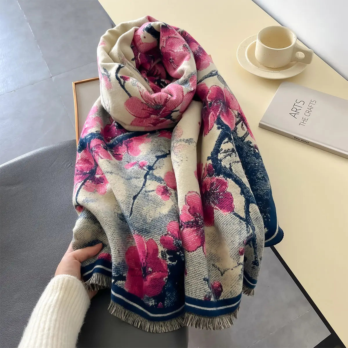 Jeanne - Szalik Vintage Peach Blossom | Elegancki i ciepły jesienno-zimowy szal