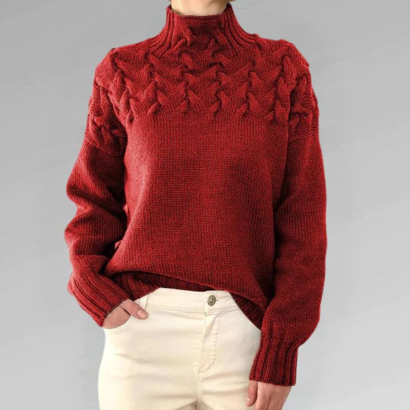 Sofia – Sweter z detalami z dzianiny kablowej