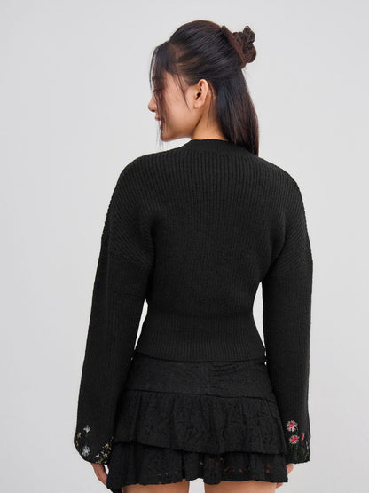 Éloïse – haftowany sweterek z dzianiny Crop