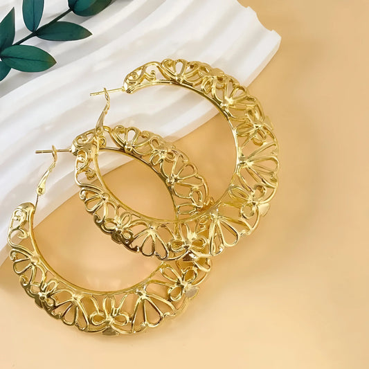 Clarisse - Vintage Floral Carved Hoop Earrings