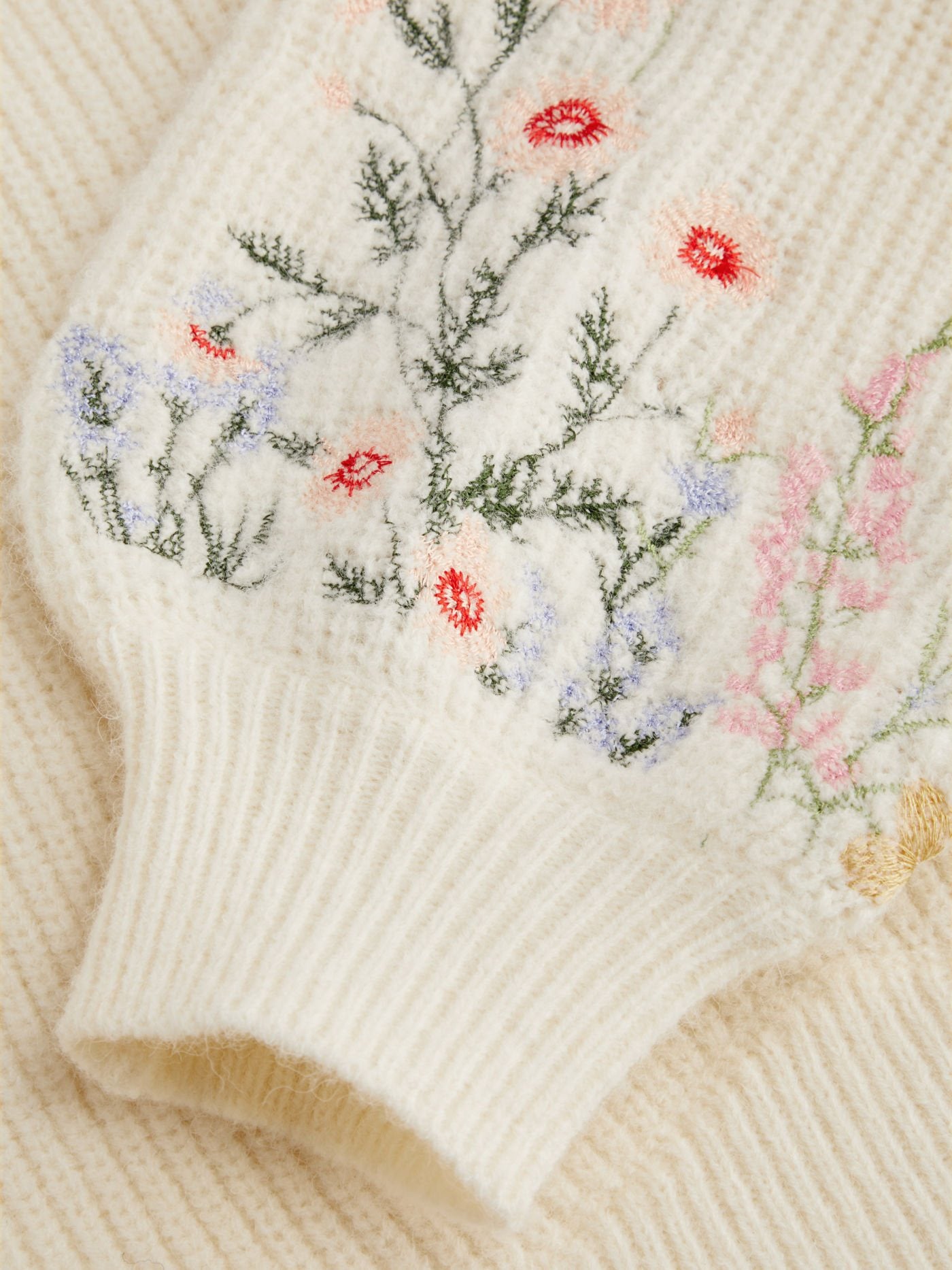 Éloïse – haftowany sweterek z dzianiny Crop