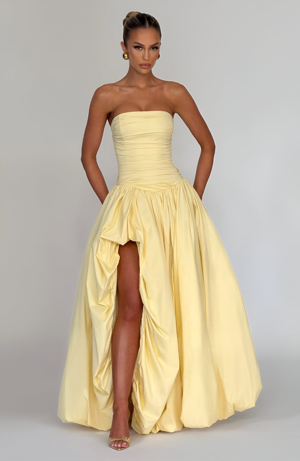 Émilienne – Strapless Puff Ball Maxi Dress