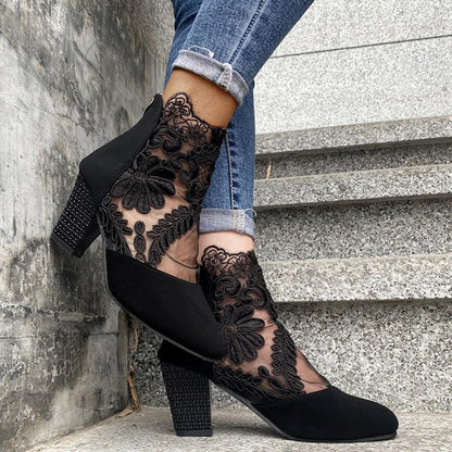 Buty Violetta Lace Panel Block Heel