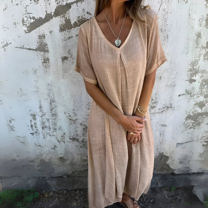 Solène – Relaxed V-Neck Midi Dress