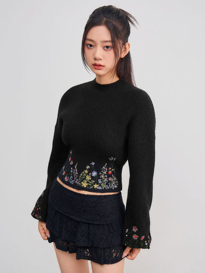 Éloïse – haftowany sweterek z dzianiny Crop