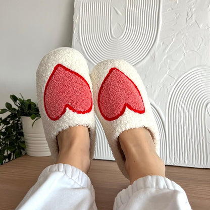 Amelisse – Heart Plush Slippers for Cozy Comfort