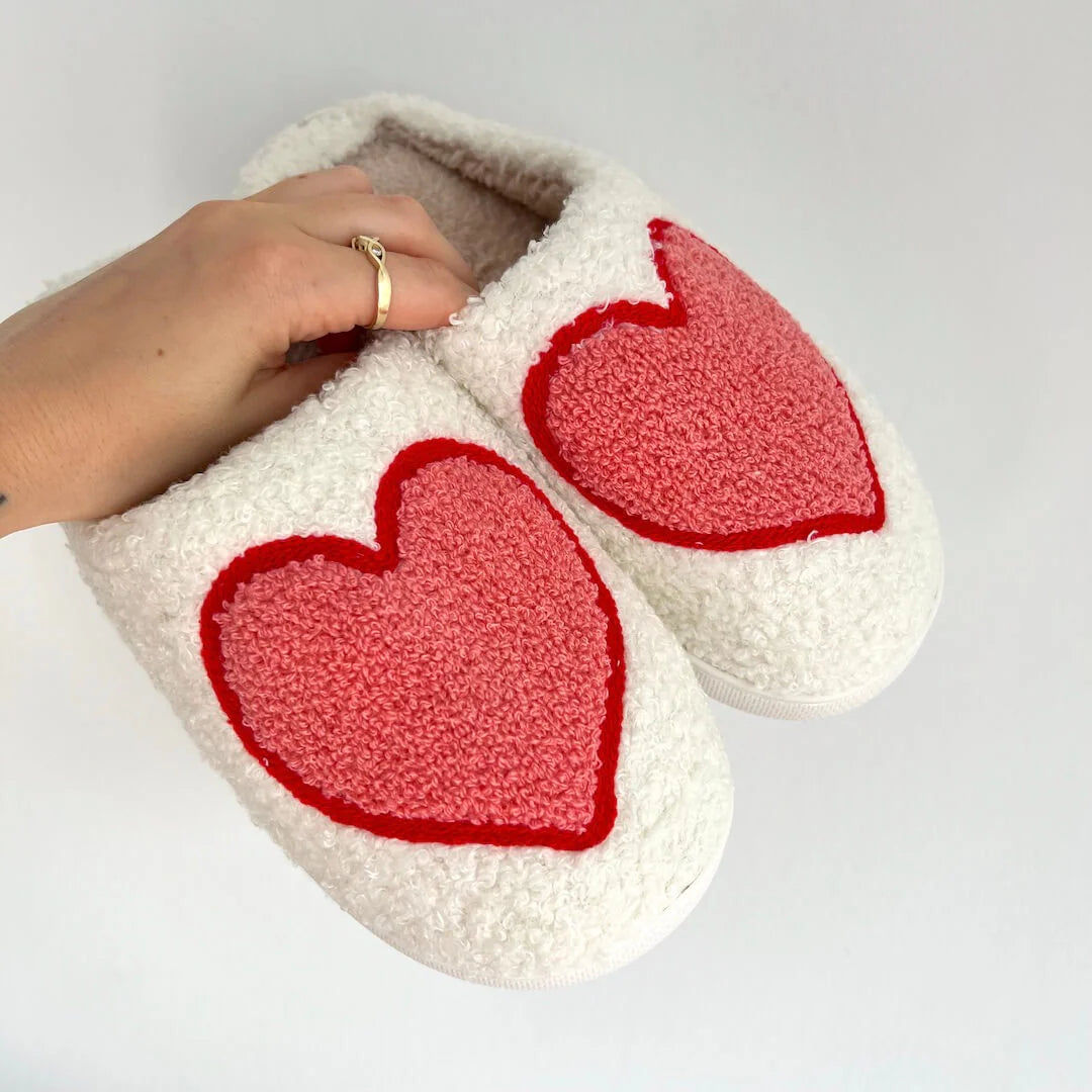 Amelisse – Heart Plush Slippers for Cozy Comfort